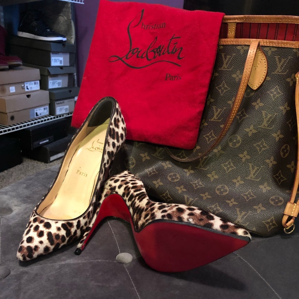 Christian Louboutin So Kate Pumps